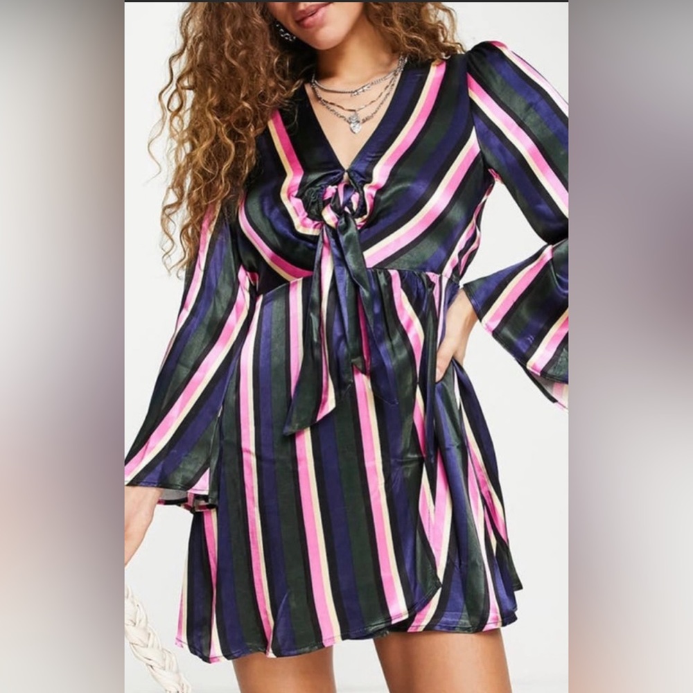 Top shop STRIPE PRINT MINI DRESS WITH TIE FRONT Size 8 (Medium) NWT